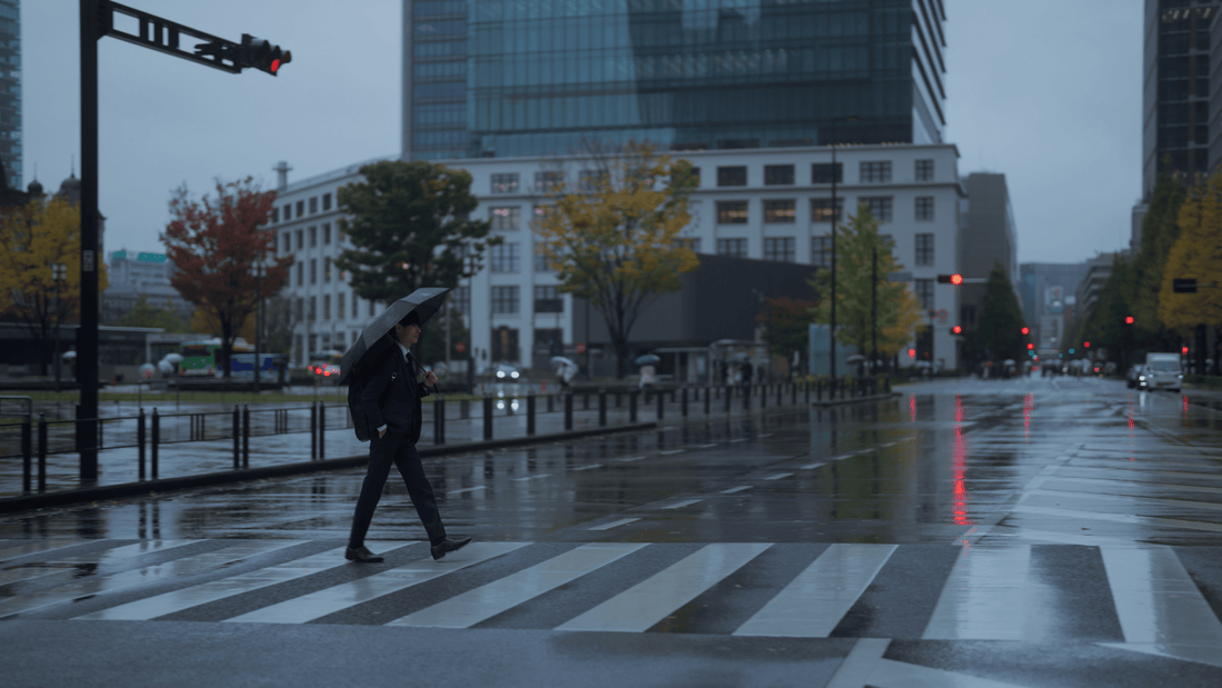 梅雨の必需品！レインウェアを長持ちさせる3つのコツ - BENQUE-store